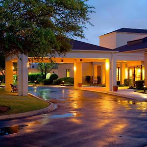 Courtyard By Marriott San Antonio Medical Center